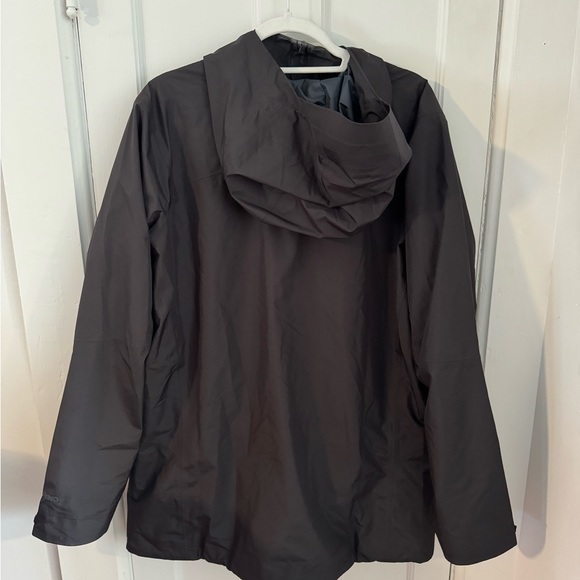 Patagonia Women’s Powder Town Jacket - Picture 4 of 8